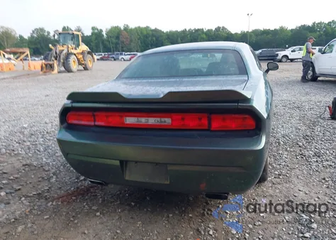 2013 Dodge Challenger Sxt z USA, uszkodzony, nr VIN 2C3CDYAG0DH645605